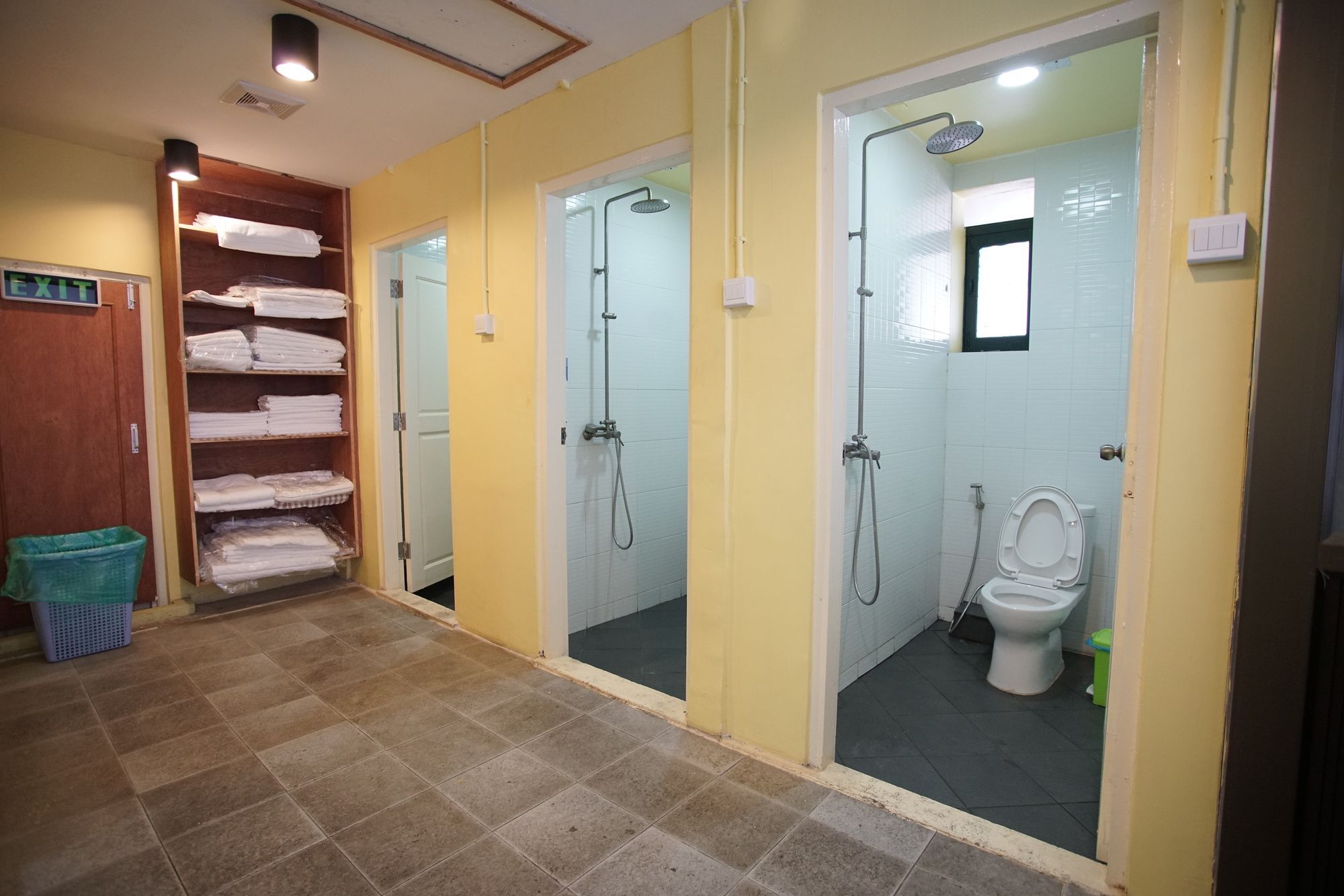 501 Merchant Bed & Breakfast Янгон Экстерьер фото